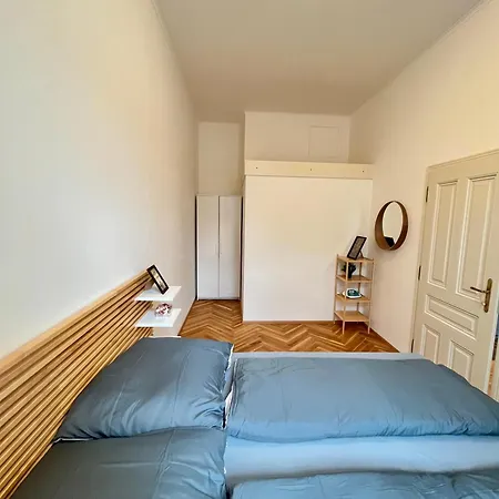 Newly Renovated In Wenceslas Square 아파트 프라하